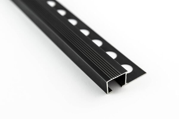 Nez de Marche d'Escalier en Alu 14x20,5x13mm Noir 0PAINNE